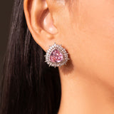 أقراط مرصعة باللون الوردي اليشم